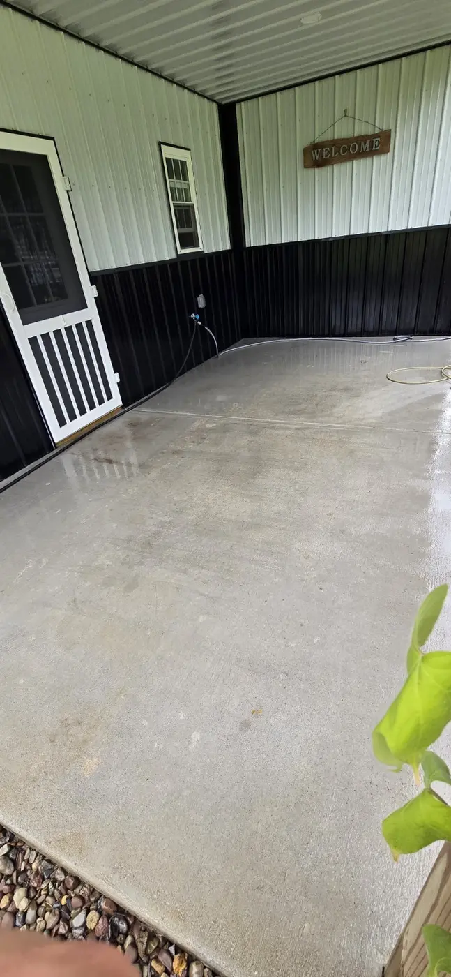 Covered patio after cleaning